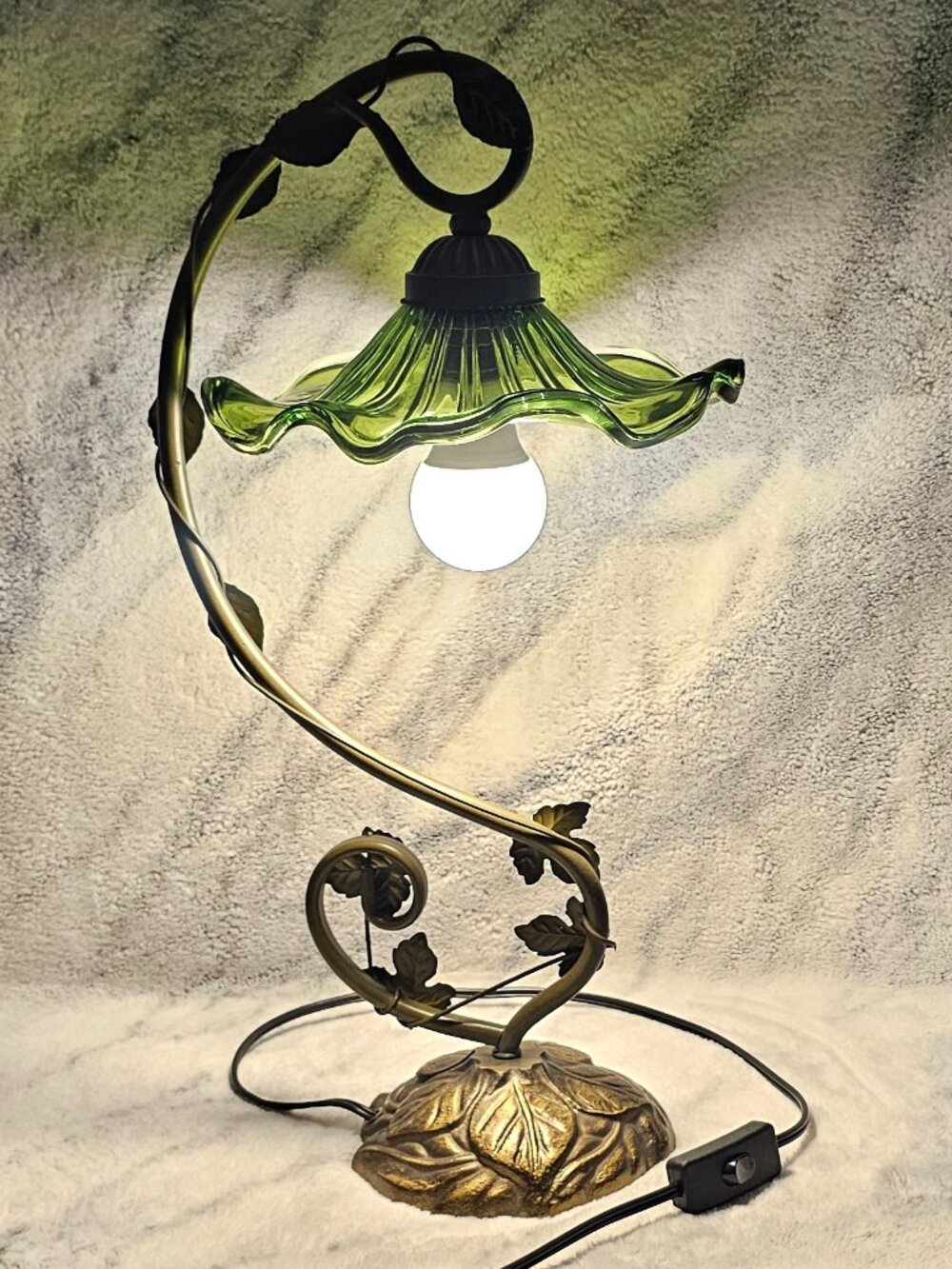 Dolls Kill Home Green Bronze Dreamland Bloom Table Lamp Light Flower Fairy Ivy